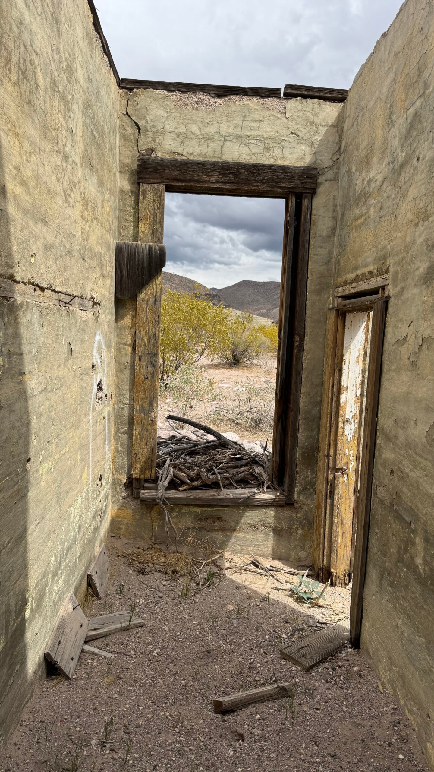 Lincoln County Nevada NV ghost towns abandoned near me Pioche Caliente Rainbow Canyon Leith