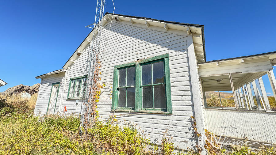 Elko County Nevada Ghost towns abandoned near me Jarbidge Gold Creek Ranger Station