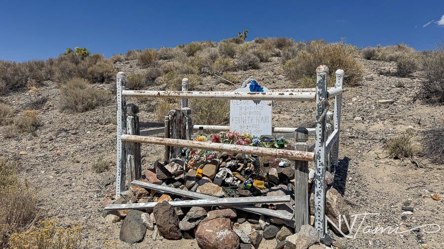 Esmeralda County Nevada Ghost Towns abandoned near Goldfield ruins grave Clyde Hart and Kenneth