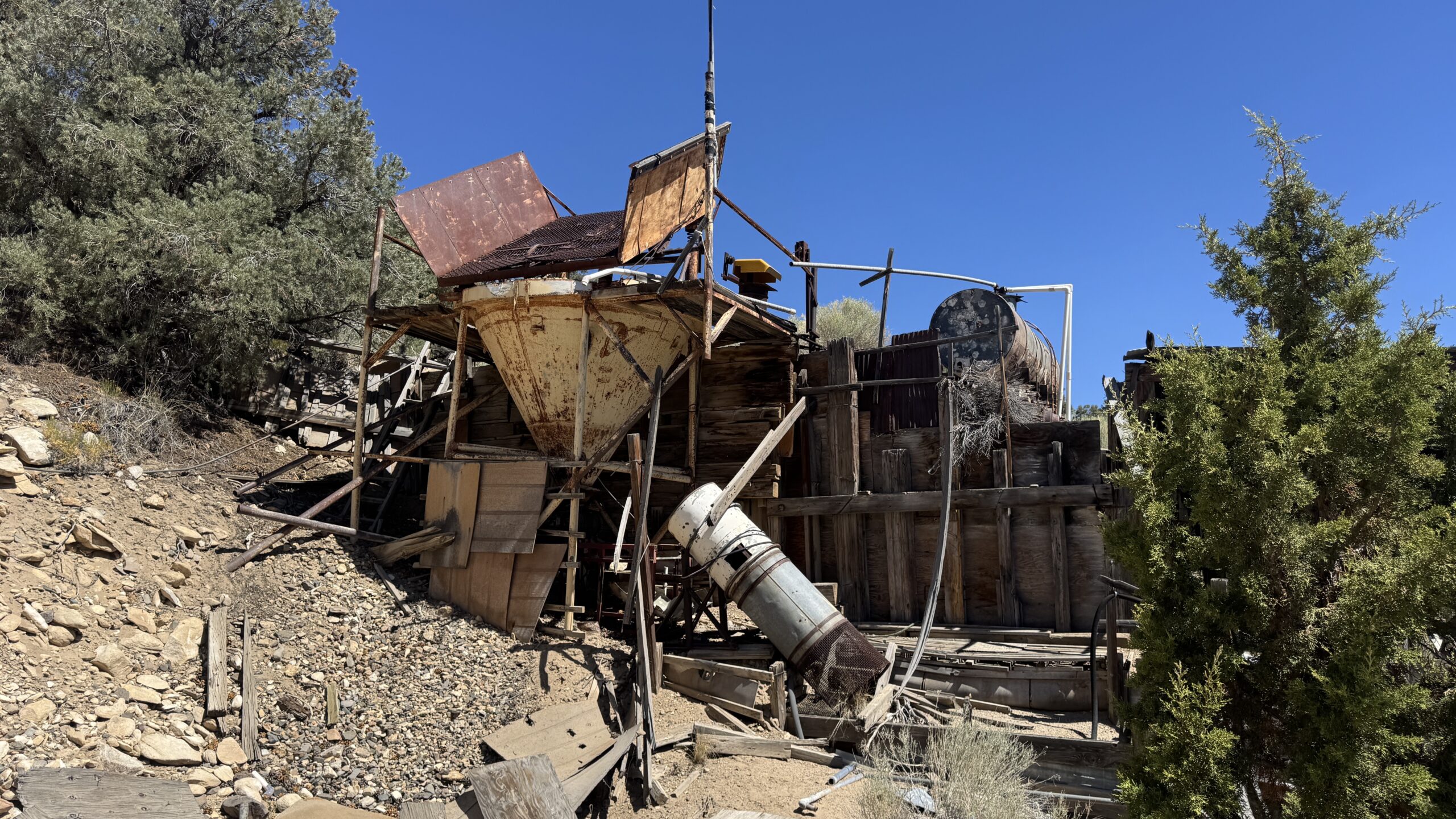 Esmeralda County Nevada Ghost Towns abandoned near Goldfield ruins Tule Canyon Midway Placer Mine