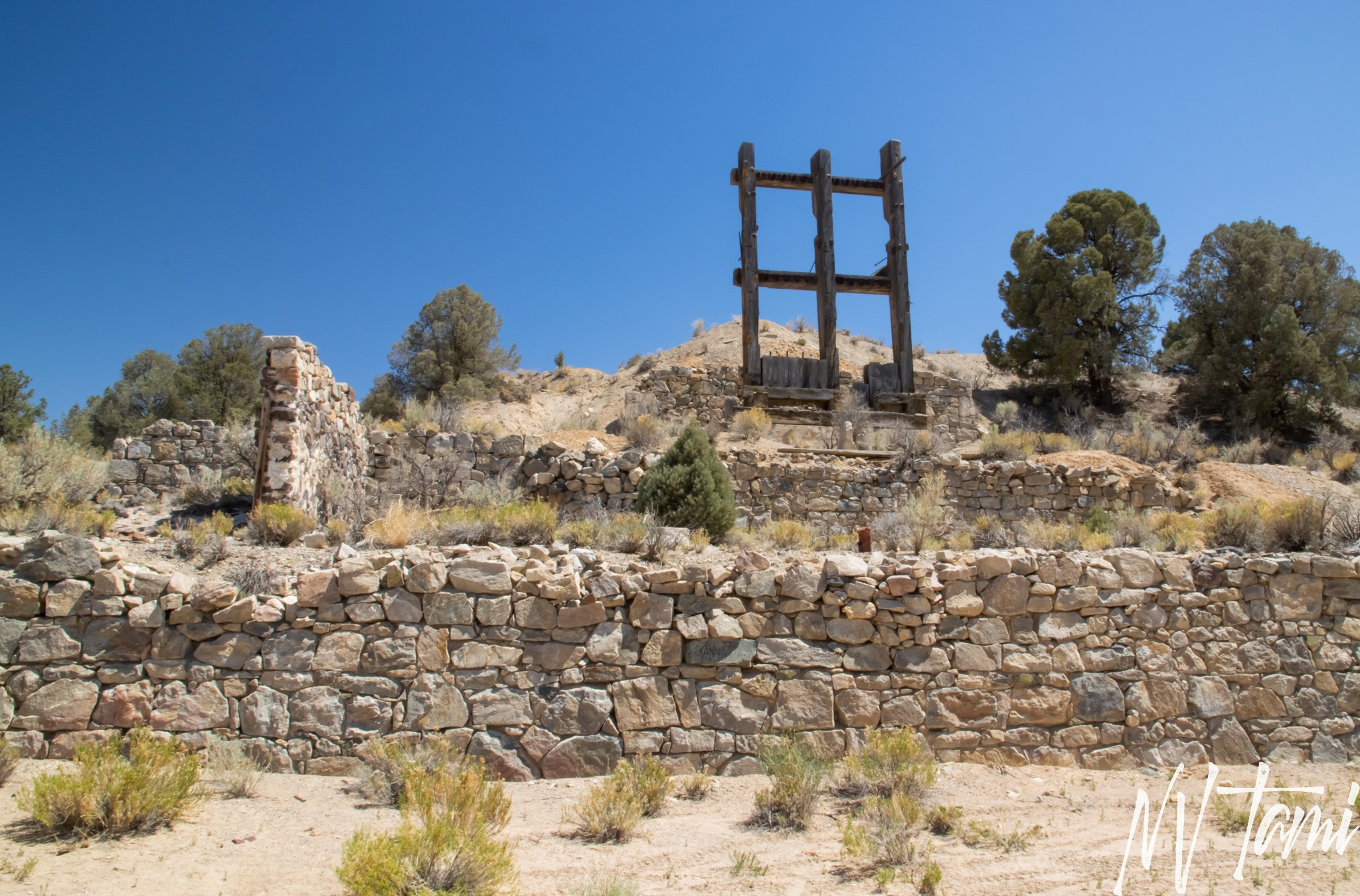 Esmeralda County Nevada Ghost Towns abandoned near Goldfield ruins Stamp Mill Pigeon Springs